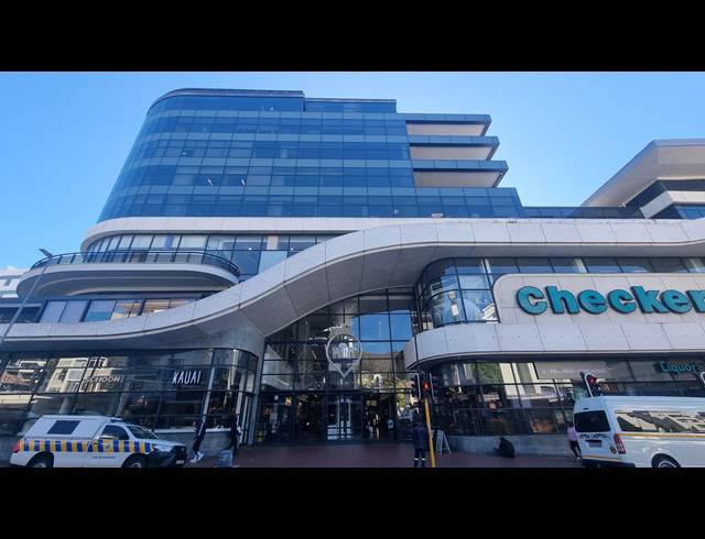 148M² OFFICE TO LET IN SEA POINT